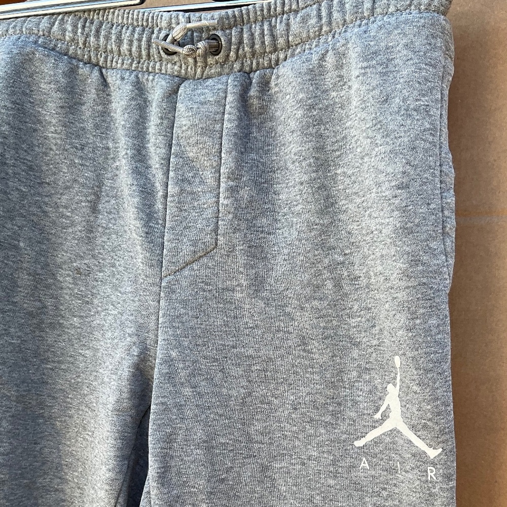 BOYS NIKE AIR SWEATS 🏀